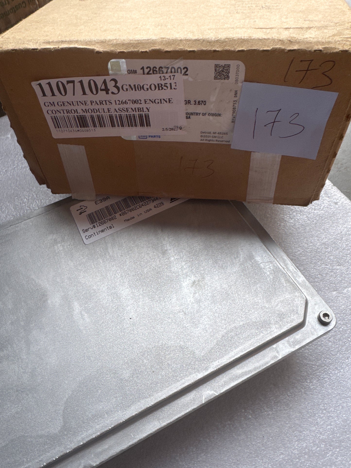 GM Genuine Parts 12667002 Engine Control Module Assembly