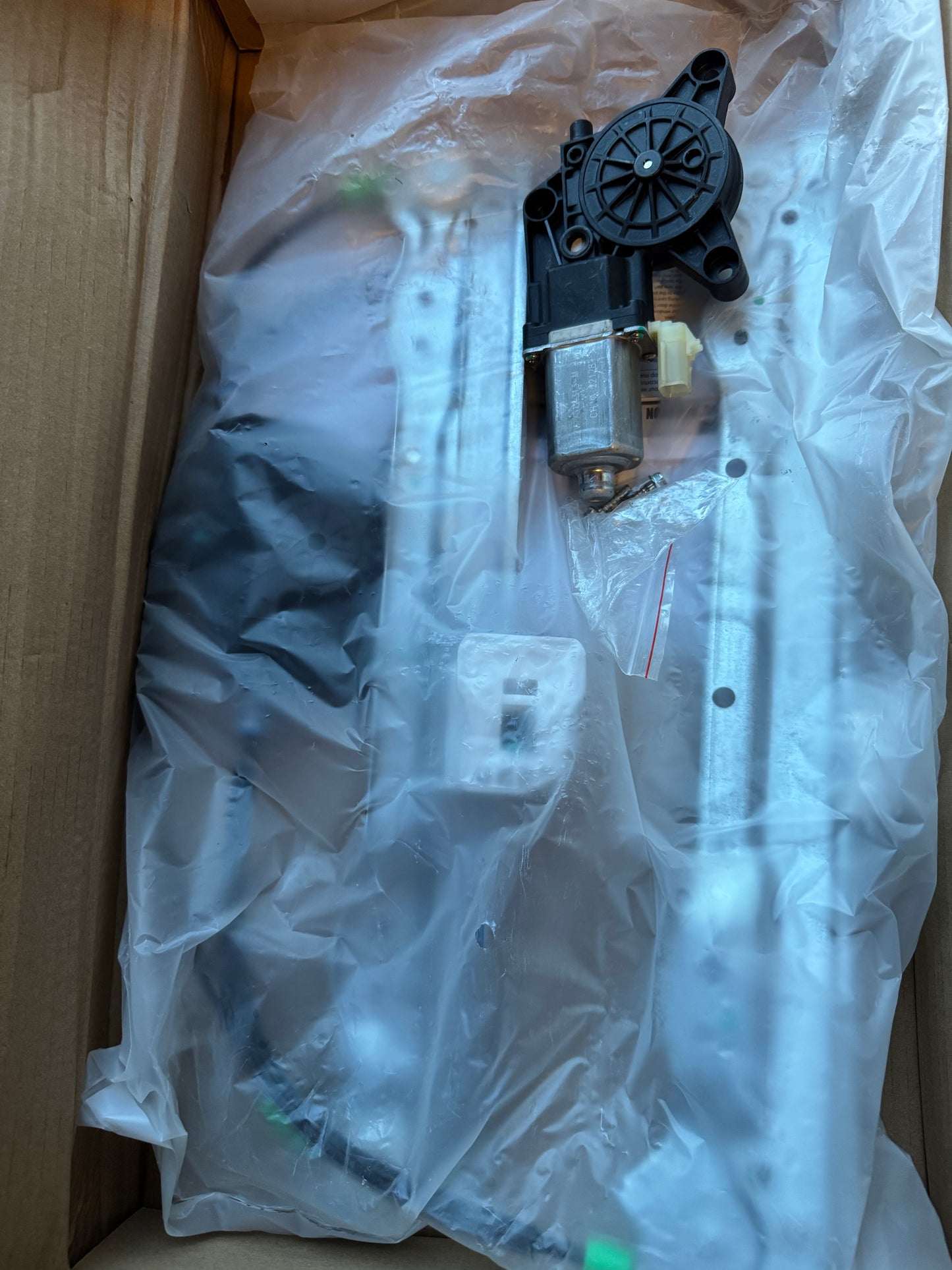 Dorman - 751-313 - POWER WINDOW REGULATOR AND MOTOR ASSEMBL