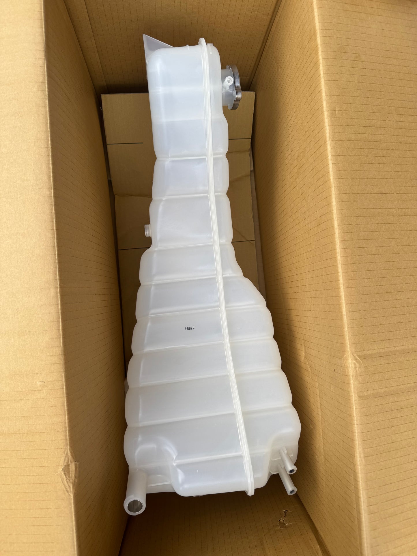 Dorman 603-5202 Engine Coolant Reservoir Compatible with Select Freightliner / Thomas Models