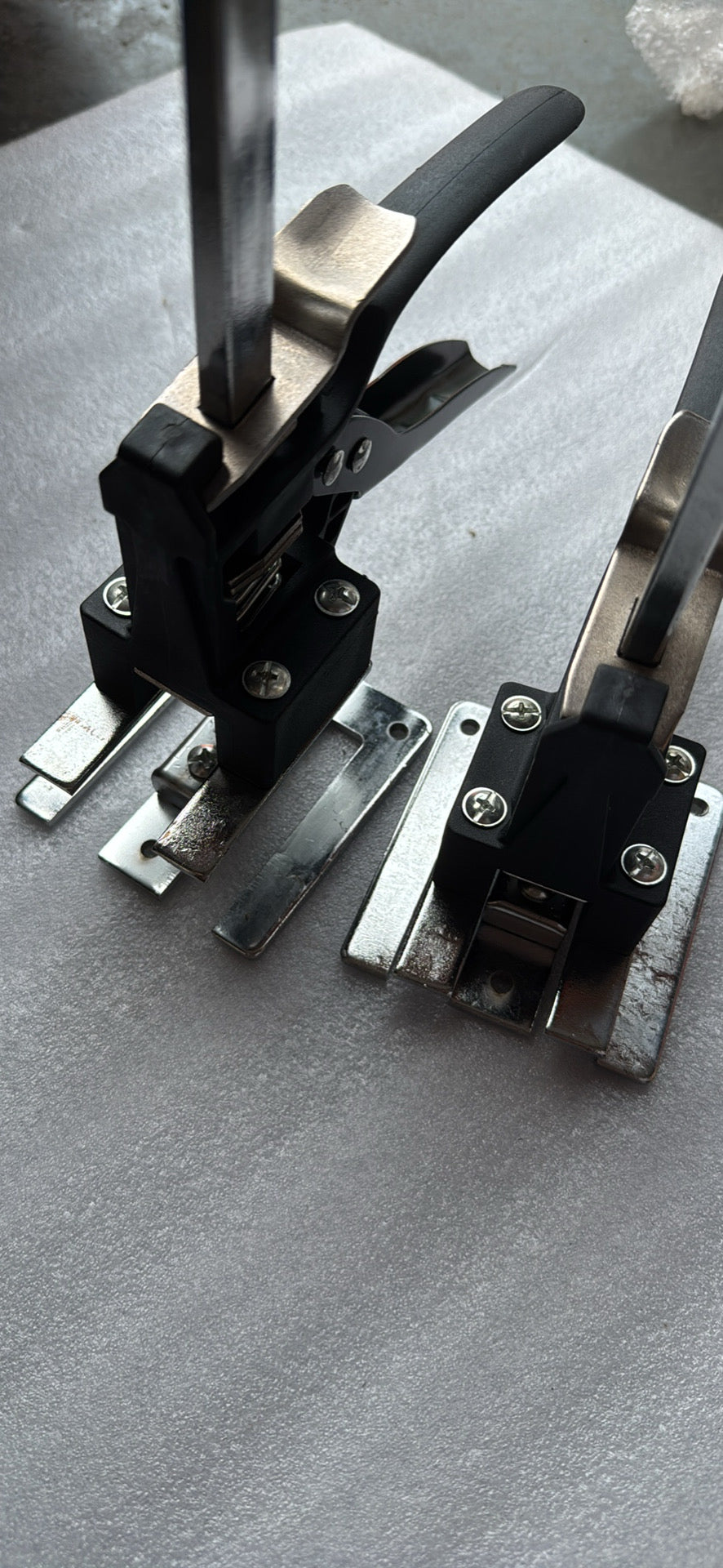 labor saving arm raised up to 7.5 inches board lifter