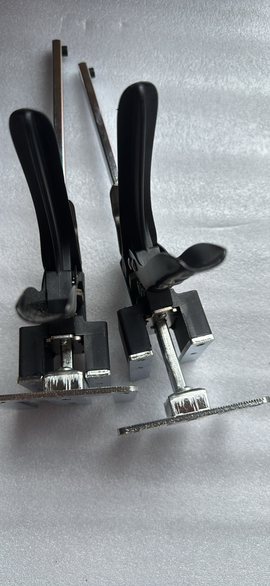 labor saving arm raised up to 7.5 inches board lifter