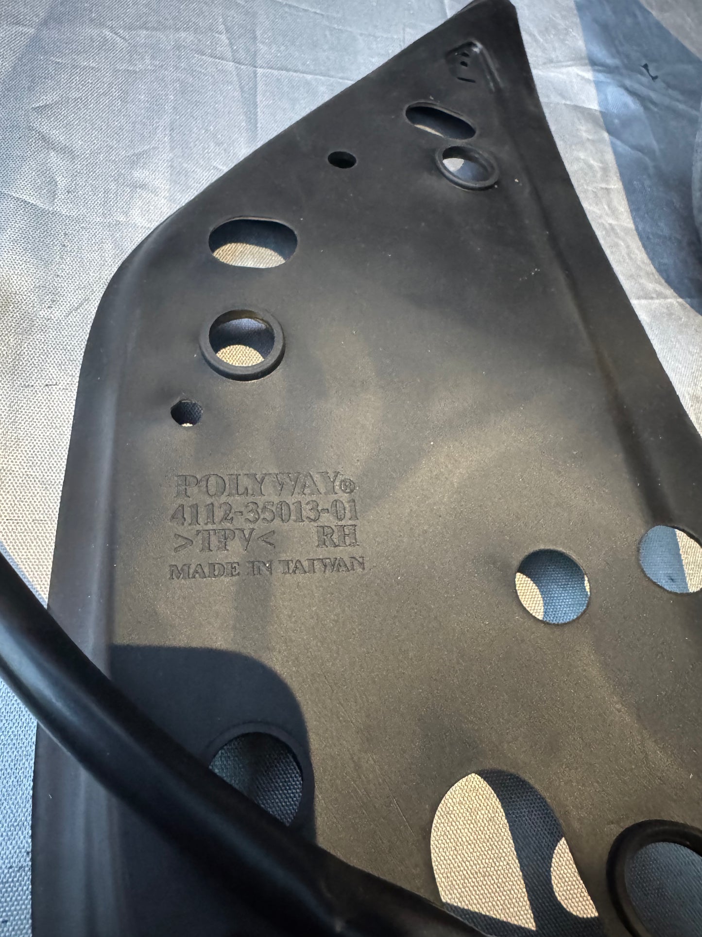Polyway 4205-35031 RH Folding Heated Tow Mirror For 2004-2010 Nissan Titan SE