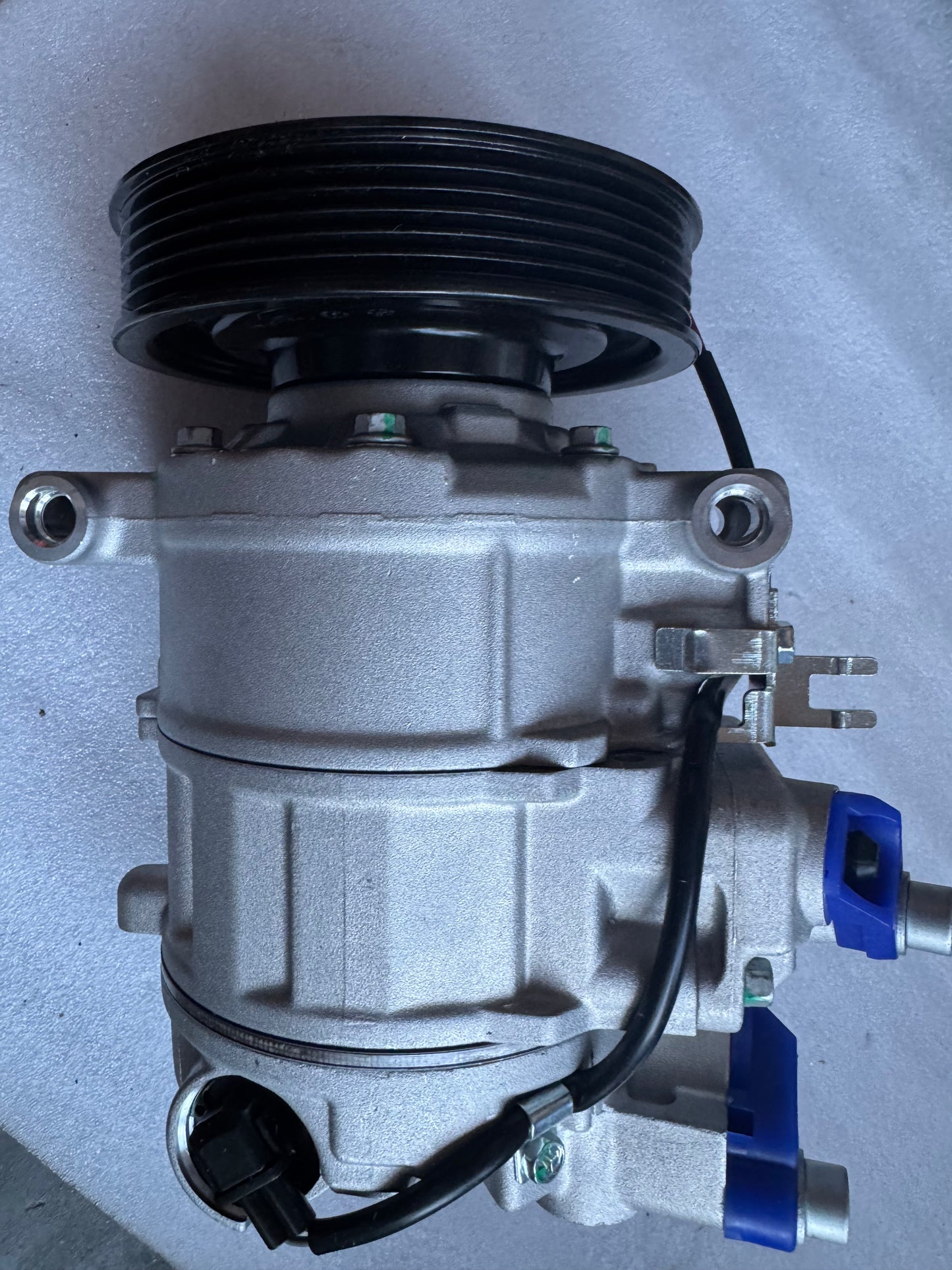 Compatible With A8 Compressor A4 B6 A6 A8 7SEU16C 4E0260805E 4B0260805H 8E0260805F 8E0260805H 8E0260805S 4472208392 4471707901