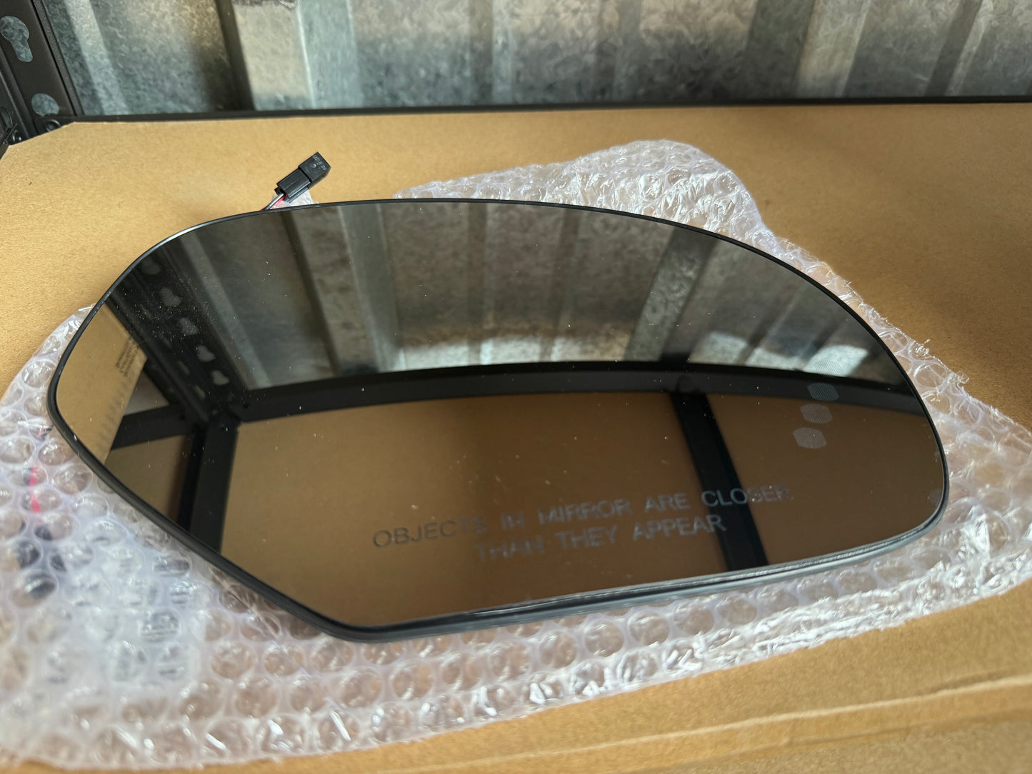 Carbhub Passenger Right Side Mirror Glass 15886196 Compatible with Cadillac Escalade Compatible with Chevrolet Silverado Suburban Compatible with GMC Sierra Yukon Xl Replaces 15886196 GM1325138